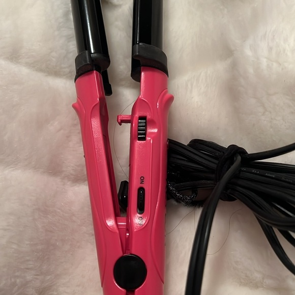 🩷🖤Revlon Curling Wand🖤🩷 Fun beach waves. Great condition. - Picture 8 of 10